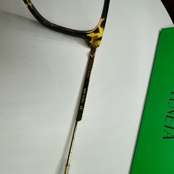 Bottega Veneta Women’s Glasses - Picture 5 of 6